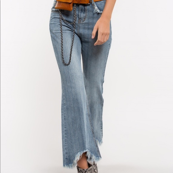 POL FRAYED CROP HI LO DISTRESSED JEANS - Picture 11 of 16